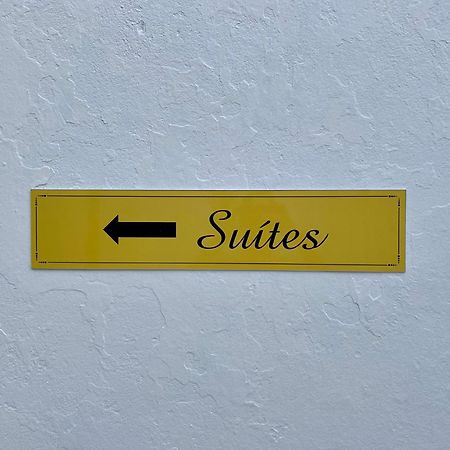Kalug - Suite Casal Independente Em Guest House Ilheus Exterior photo